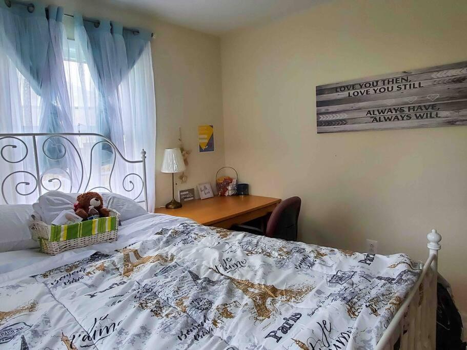 5 Star Room/Close To Town Center And Everything/5 Min Walk Metro Rockville Exterior foto